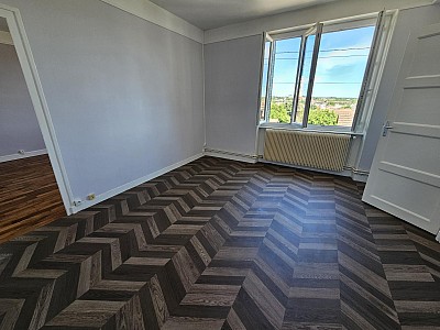 APPARTEMENT T3 A LOUER - Le Creusot - 67 m2 - 549€ charges comprises par mois