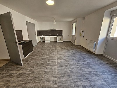 APPARTEMENT T2 A LOUER - Le Creusot - 59 m2 - 495€ charges comprises par mois