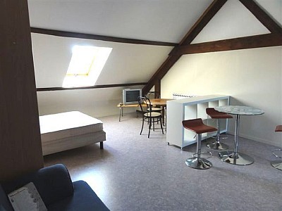 STUDIO A LOUER - Le Creusot - 26 m2 - 370€ charges comprises par mois