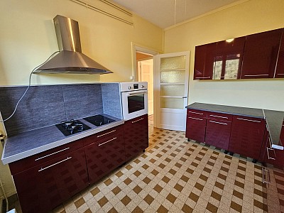 APPARTEMENT T4 A LOUER - Le Creusot - 82 m2 - 635 € charges comprises par mois