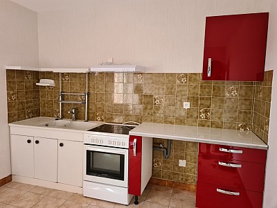 APPARTEMENT T3 A LOUER - Le Creusot - 75 m2 - 525€ charges comprises par mois