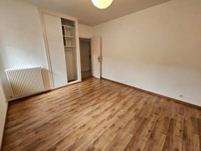 APPARTEMENT T3 A VENDRE - LE CREUSOT - 78 m2 - 100000€