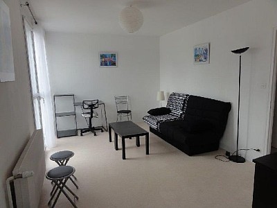 STUDIO A LOUER - Le Creusot - 34 m2 - 370€ charges comprises par mois