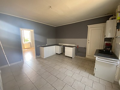 APPARTEMENT T4 A LOUER - Le Creusot - 81 m2 - 580€ charges comprises par mois