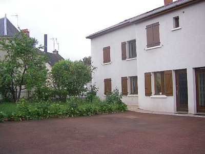 STUDIO A LOUER - Le Creusot - 17 m2 - 305€ charges comprises par mois