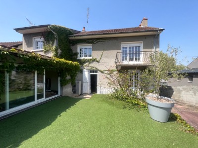 MAISON A VENDRE - MONTCEAU LES MINES - 140 m2 - 199500€