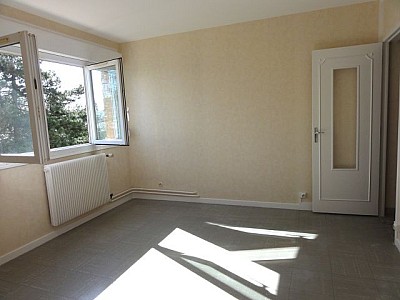 APPARTEMENT T2 A LOUER - Le Creusot - 45 m2 - 430 € charges comprises par mois