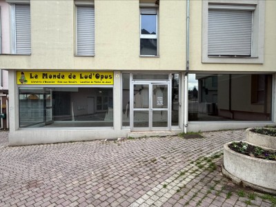 LOCAL COMMERCIAL A VENDRE - LE CREUSOT - 59 m2 - 35�000�&euro; 