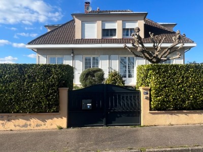 MAISON A VENDRE - LE CREUSOT - 151 m2 - 230�000�&euro;