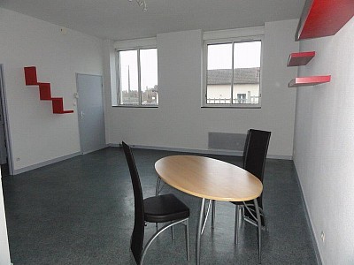 APPARTEMENT T2 A LOUER - Le Creusot - 47 m2 - 422�&euro; charges comprises par mois