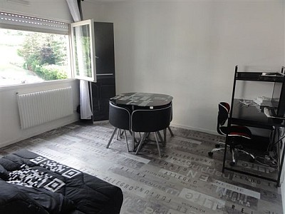 STUDIO A LOUER - Le Creusot - 23 m2 - 500 &euro; charges comprises par mois