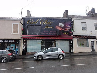 LOCAL COMMERCIAL A LOUER - Le Creusot - 126 m2 - 500 &euro; HC par mois