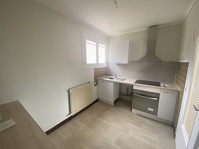 APPARTEMENT T3 A LOUER - Le Creusot - 54 m2 - 495 &euro; charges comprises par mois