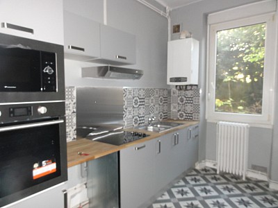 APPARTEMENT T3 A LOUER - Le Creusot - 59 m2 - 485 &euro; charges comprises par mois
