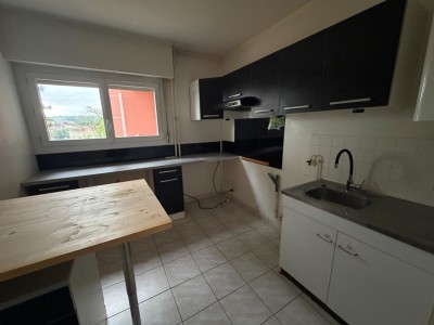 APPARTEMENT T3 A VENDRE - LE CREUSOT - 63 m2 - 66 000 €