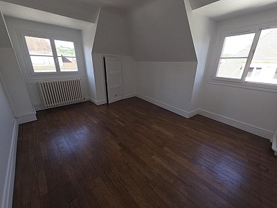 APPARTEMENT T2 A LOUER - Le Creusot - 50 m2 - 380 &euro; charges comprises par mois