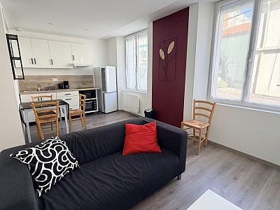APPARTEMENT T2 A LOUER - Le Creusot - 40 m2 - 550 &euro; charges comprises par mois