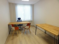 BUREAU A LOUER - Le Creusot - 13 m2 - 520 &euro; HC par mois