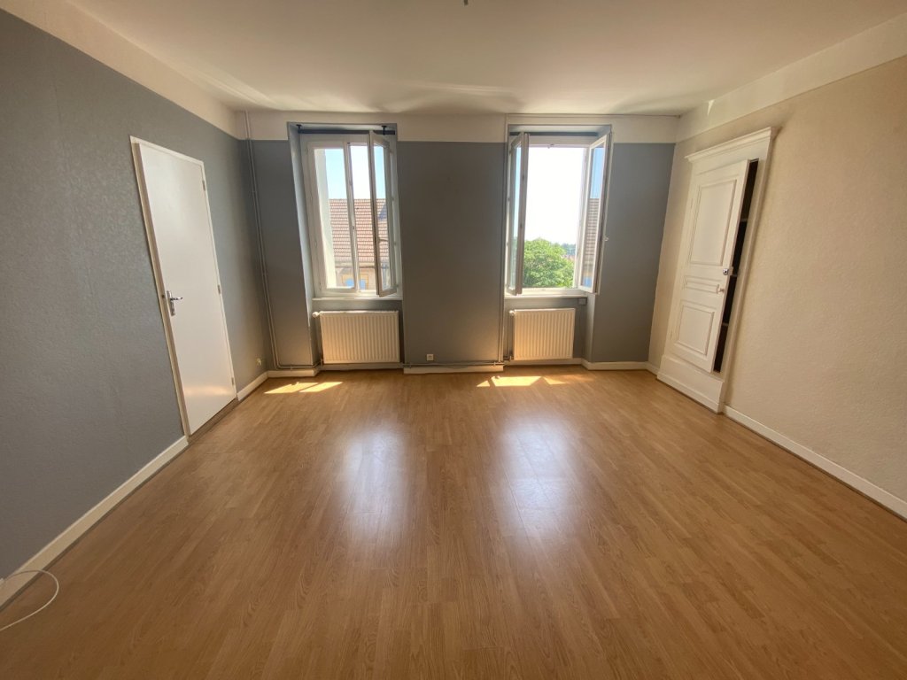 IMMEUBLE A VENDRE - LE CREUSOT - 275 m2 - 255 000 €