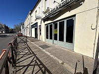 LOCAL COMMERCIAL A LOUER - Le Creusot - 197 m2 - 500 € HC par mois