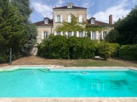 PROPRIETE A VENDRE - MONTCENIS - 302 m2 - 369 000 €