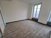 STUDIO A LOUER - Le Creusot - 39 m2 - 355 € charges comprises par mois
