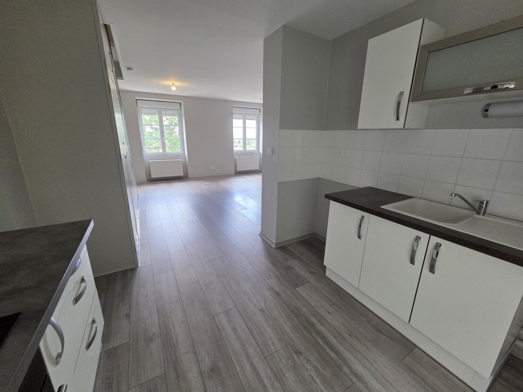 APPARTEMENT T4 A LOUER - Le Creusot - 67 m2 - 640 € charges comprises par mois