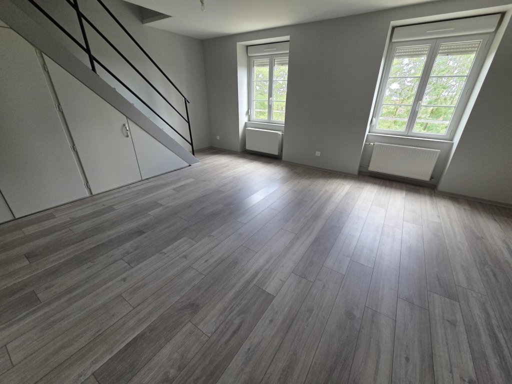 APPARTEMENT T4 A LOUER - Le Creusot - 67 m2 - 640 € charges comprises par mois