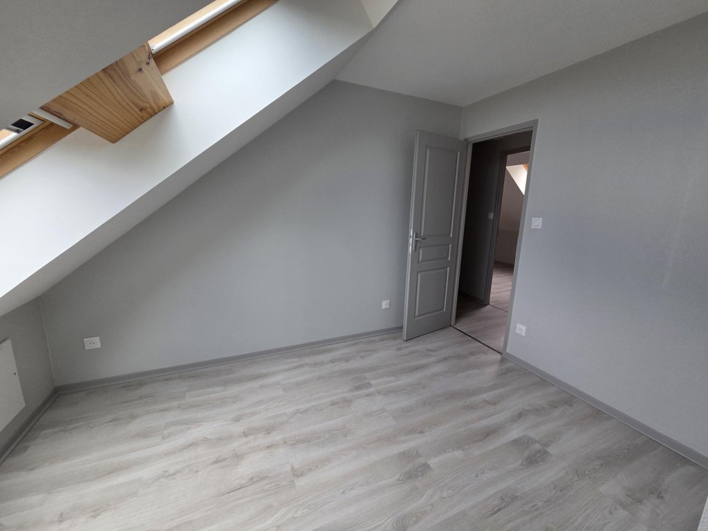 APPARTEMENT T4 A LOUER - Le Creusot - 67 m2 - 640 € charges comprises par mois