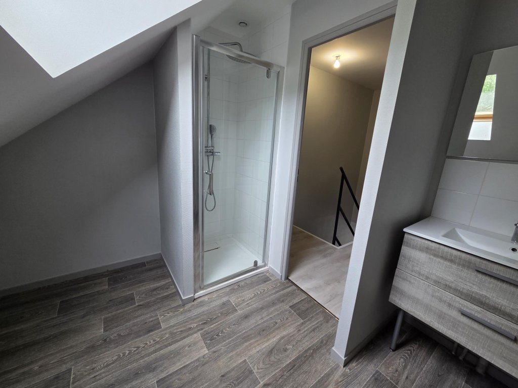 APPARTEMENT T4 A LOUER - Le Creusot - 67 m2 - 640 € charges comprises par mois