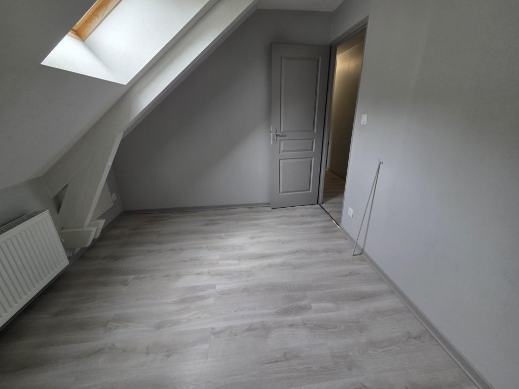 APPARTEMENT T4 A LOUER - Le Creusot - 67 m2 - 640 € charges comprises par mois